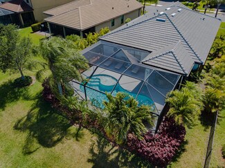 348 SE Courances Dr, Port Saint Lucie, FL 34984