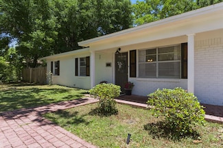 418 Evergreen Dr, Destin, FL 32541