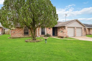 2215 Mosher Ln, Houston, TX 77088