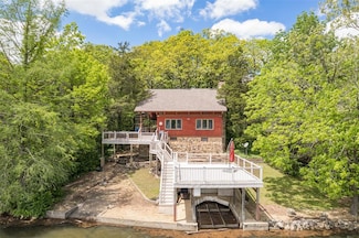 13282 Lakewood Dr, Sainte Genevieve, MO 63670