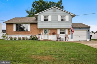 1030 Surrey Rd, Somerdale, NJ 08083