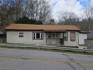 1293 Lincoln Ave, Steubenville, OH 43952