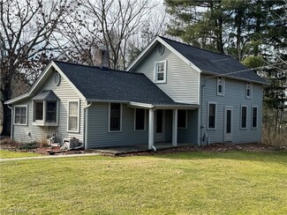 37550 Rogers Rd, Willoughby Hills, OH 44094