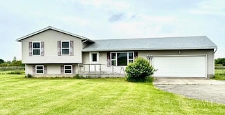 816 Farmers Rd, Wilmington, OH 45177