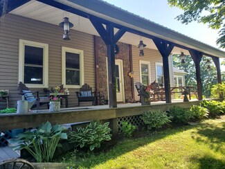17/19 Barlow Rd, Springfield, VT 05156