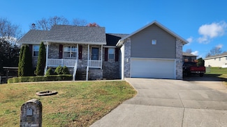 852 Tomahawk Ct, Marshfield, MO 65706