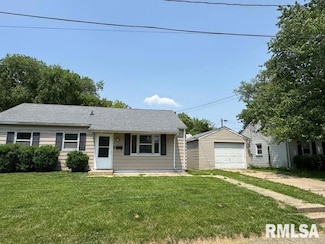 831 W Bartlett Ct, Peoria, IL 61604