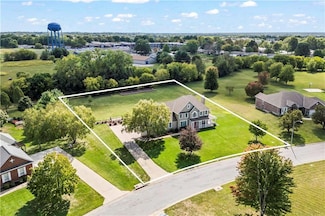 507 Winslow Dr, Raymore, MO 64083