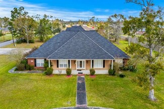 317 S Donna Dr, Lake Charles, LA 70611