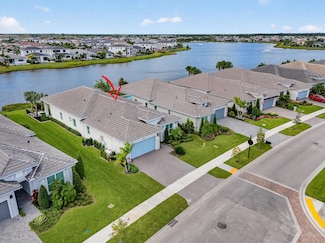 10033 Regency Way, Palm Beach Gardens, FL 33412