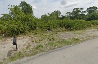 1145 Earhart St E, Lehigh Acres, FL 33974