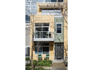 815 S Pennoyer St Unit TH-K, Portland, OR 97239