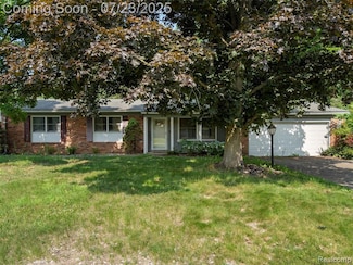 3077 Nanwich Dr, Waterford, MI 48329