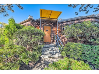1834 SE 20th Ave, Portland, OR 97214
