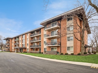 2234 S Goebbert Rd Unit 123, Arlington Heights, IL 60005