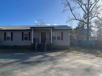 220 Centerway Dr, Roanoke, AL 36274