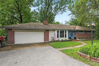 4504 Butler Hill Rd, Saint Louis, MO 63128