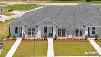 5631 Emmie Dr Unit B2, Zachary, LA 70791