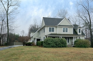 38 Sandy Ridge Rd, Sterling, MA 01564