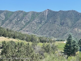 8 Spur Dr, New Castle, CO 81647