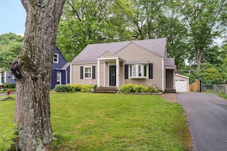 542 Blenheim Rd, Columbus, OH 43214