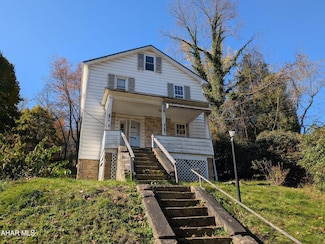 1404 Park Ave, Northern Cambria, PA 15714