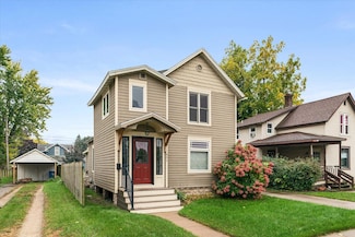 851 6th St W, Winona, MN 55987