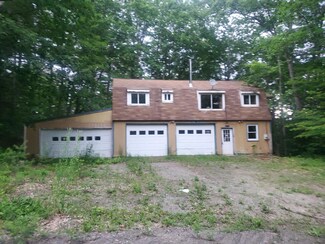 230 House Rd, Wayne, ME 04284