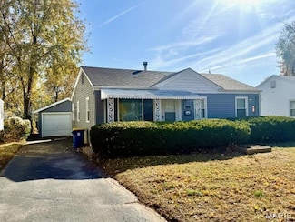 4322 Saint Dominic Ln, Saint Ann, MO 63074