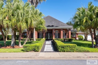 67 Creekbend Dr, Brownsville, TX 78521