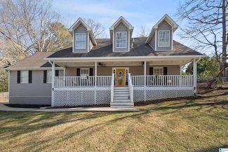148 Yvonne St, Trussville, AL 35173