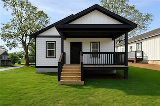 1013 Armstrong Ave, Kansas City, KS 66102