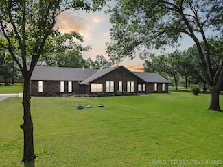 7705 S 232nd Ave E, Broken Arrow, OK 74014