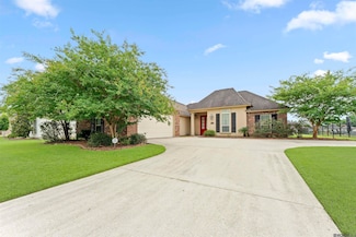 22265 Fairway View Dr, Zachary, LA 70791