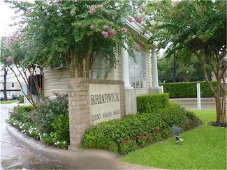 2750 Holly Hall St Unit 1501, Houston, TX 77054