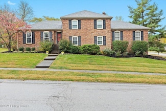 9908 Roundstone Trace, Louisville, KY 40223