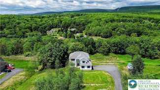 11 Whippoorwill Dr, Saylorsburg, PA 18353
