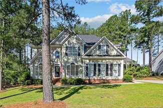 52 Leaning Pine Cir, Spring Lake, NC 28390