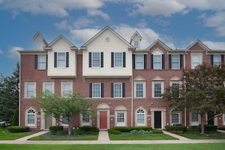 1627 E Lakeview Ln Unit 77, Canton, MI 48187