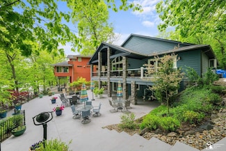 2307 Tecumseh Dr, Brooklyn, MI 49230