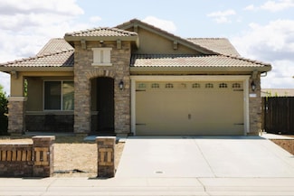 11030 Carmenet Way, Rancho Cordova, CA 95670