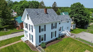 11 Gardner Ave, MacHias, ME 04654