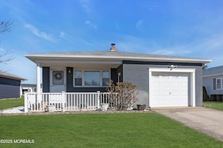239 Bonaire Dr, Toms River, NJ 08757