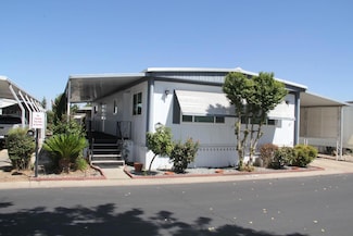 1001 Sylmar Ave Unit 77, Clovis, CA 93612