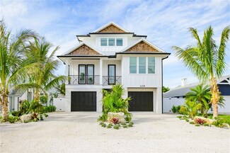 239 S Harbor Dr, Holmes Beach, FL 34217