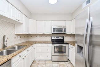 9001 Gaylord Dr Unit 7, Houston, TX 77024
