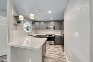 5018 S Rainbow Blvd Unit 202, Las Vegas, NV 89118