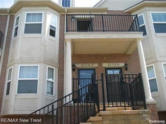 41582 Hamlet Ln Unit 68, Novi, MI 48375