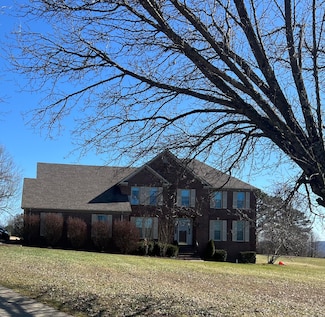160 Hickory Dr, Morehead, KY 40351