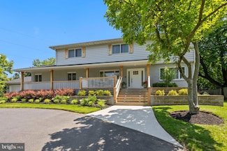 2 Woodfern Ave, Ewing, NJ 08628